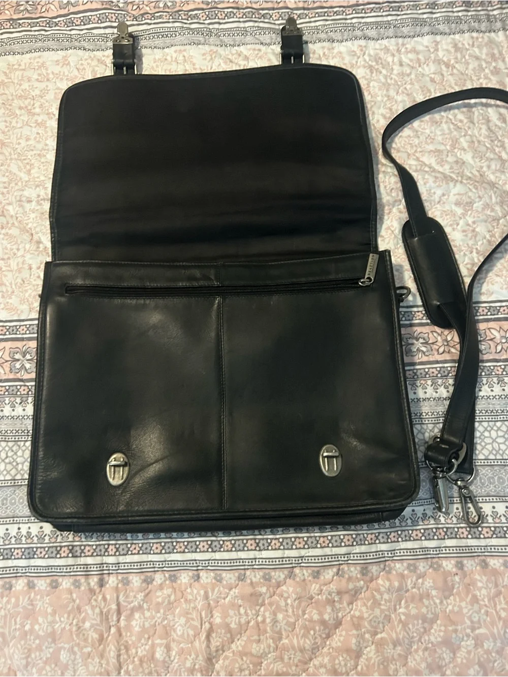 Kenneth Cole Black Leather Laptop Briefcase